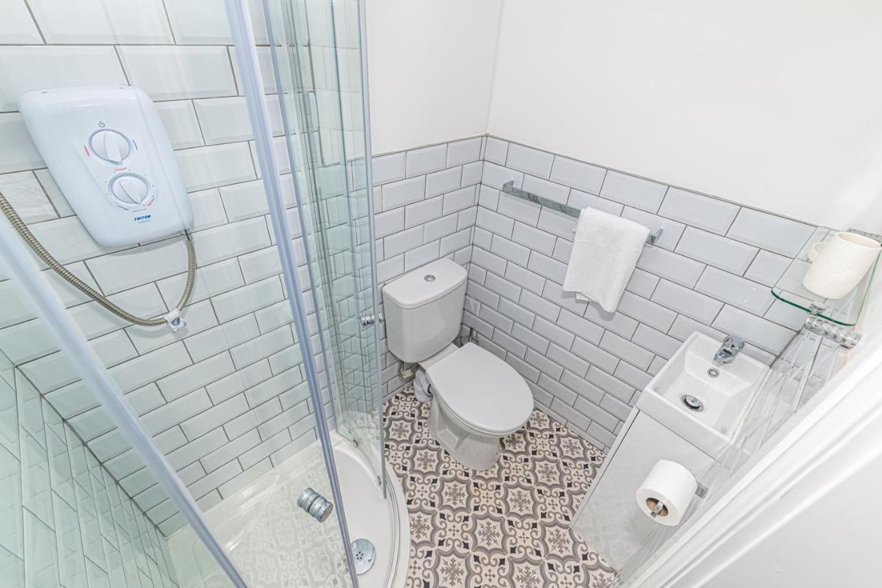 Luxury 5 Bedroom Holiday Home Within Prescot Dış mekan fotoğraf