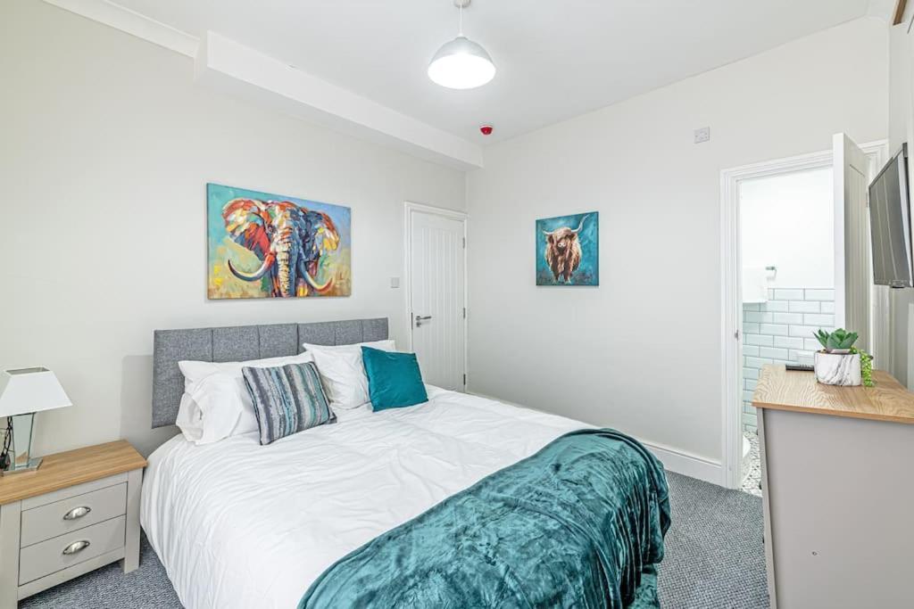 Luxury 5 Bedroom Holiday Home Within Prescot Dış mekan fotoğraf