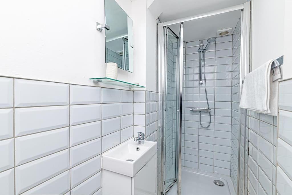 Luxury 5 Bedroom Holiday Home Within Prescot Dış mekan fotoğraf